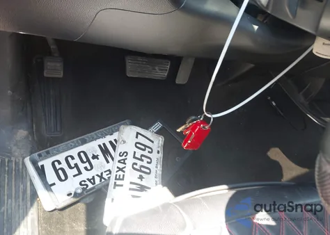 2018 Chevrolet Silverado 1500 1Lt из США, поврежденный, VIN 3GCUCRER2JG192832